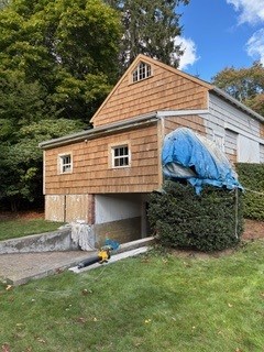 Duxbury House